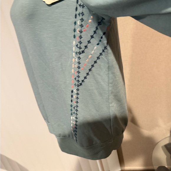 Knox Rose Teal Sweatshirt with Embroidered Sleeves - Picture 8 of 8